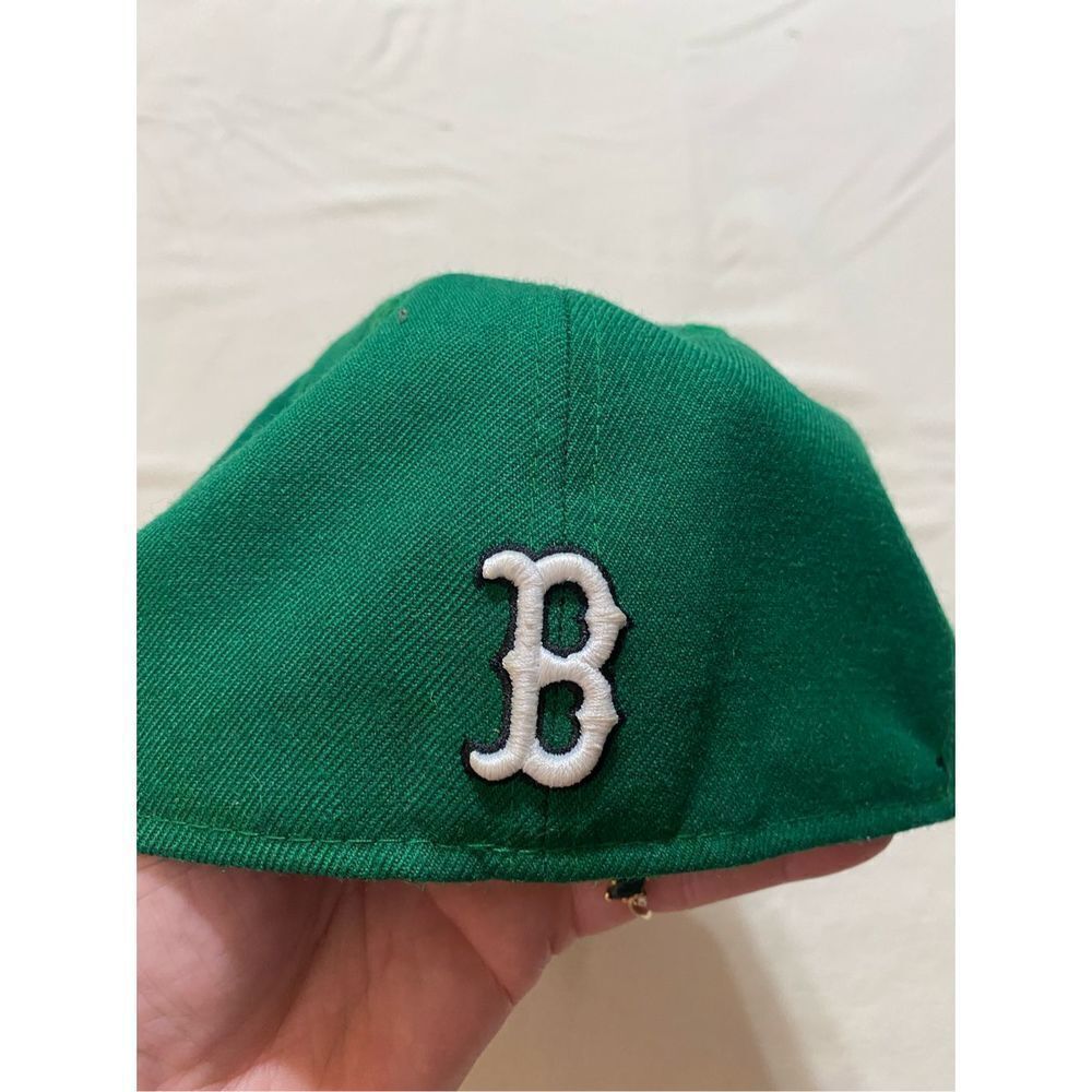 Boston Red Sox Hat - Picture 5 of 5